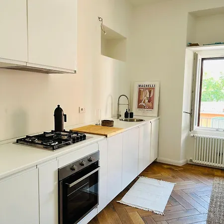 Lakefront Design-apartment Apartamento Germignaga