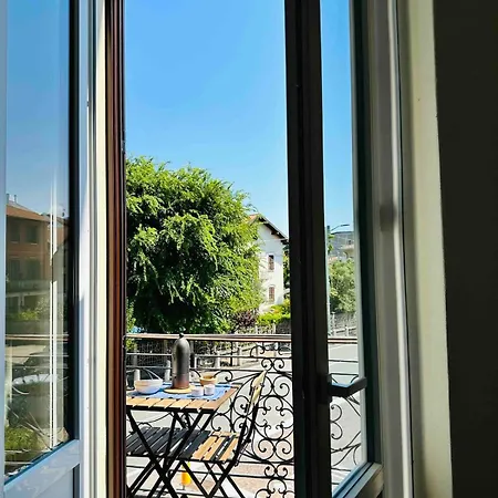 Lakefront Design-apartment *