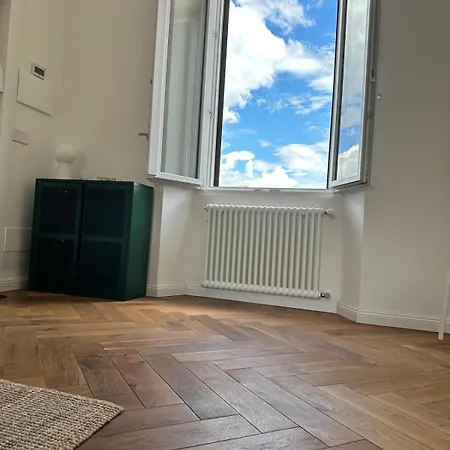 Lakefront Design-apartment
